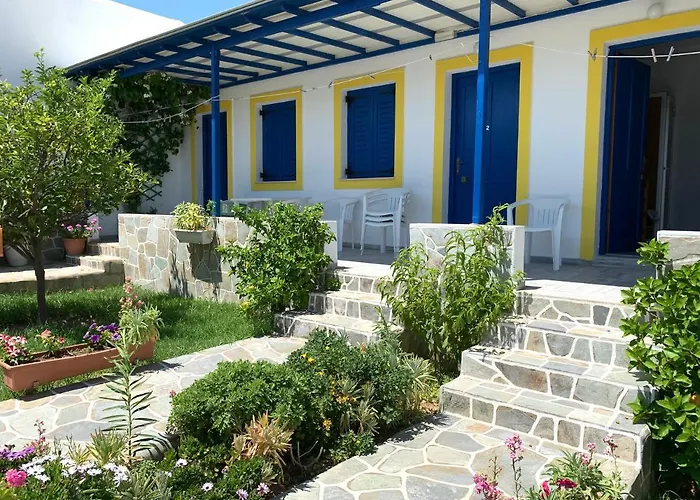 Prombona Petrino Spiti アパート ピソ ・リバディ